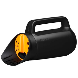 Image of Fiskars Solid Handstrooier