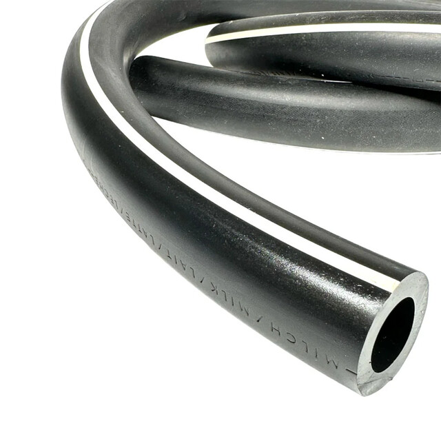 Product image 1 of Rubberen Melkslang Speciale Maat Ø 24 X 37,5 Mm, Witte Streep - 25 Meter