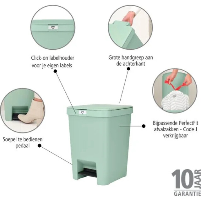 Product image 1 of Brabantia StepUp Prullenbak - Pedaalemmer - 25 liter - Jade Green