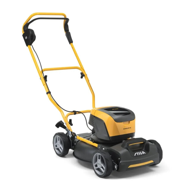 Product image 1 of STIGA Accu Verticuteermachine - Multiclip 547 AE Kit - 48 V