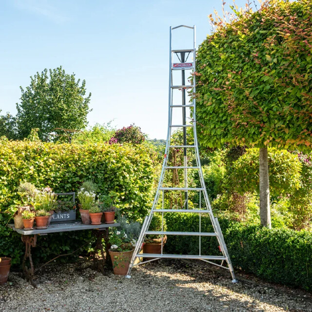 Product image 1 of Henchman Volledig Verstelbare Driepootladder - 3,6 meter
