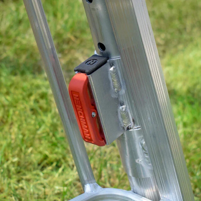Product image 1 of Henchman PRO Volledig Verstelbare Driepootladder - 4,8 meter