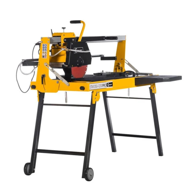 Product image 1 of Lumag Steen-Tegelzaagmachine 230V Zaaglengte 1200mm Zaagblad 350x30mm Verstek 45° (Incl. Tegel Diamantzaagblad En Transportwielen)