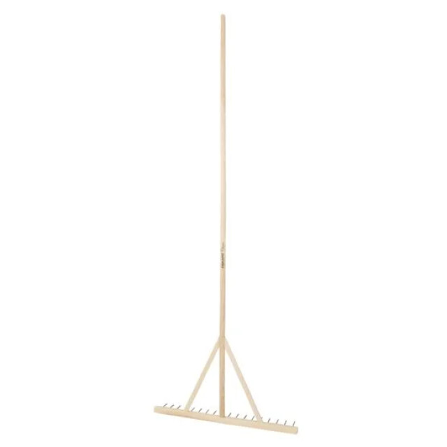 Product image 1 of Fiskars Classic Houten Hooihark 18 Tanden