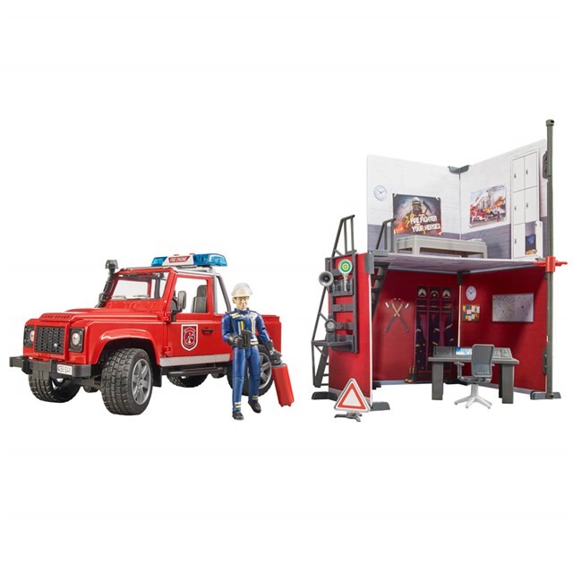 Product image 1 of Bruder 627010 - Brandweerkazerne Met Land Rover Defender 1:16